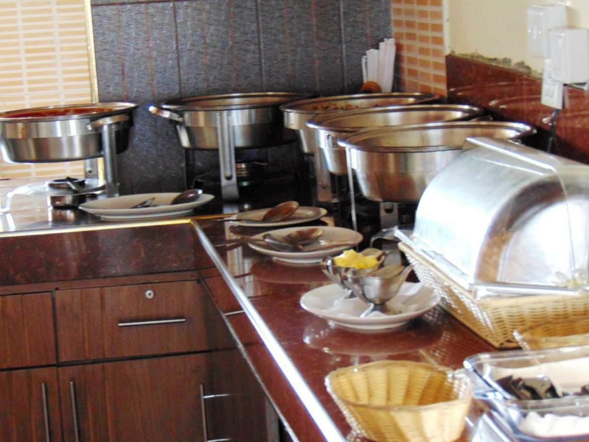 Simba Village Relax Inn Елдорет Екстер'єр фото
